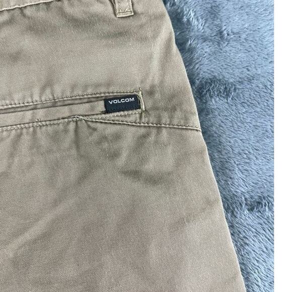 men's Brown Volcom chino shorts size 38 excellent condition - Picture 4 of 10